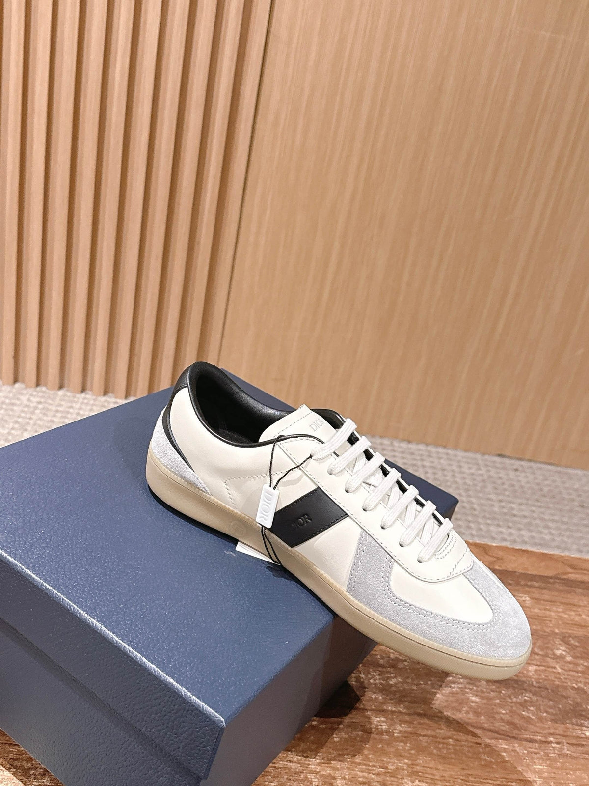 Leather Low-Top White and Tan Sneakers - Men's
