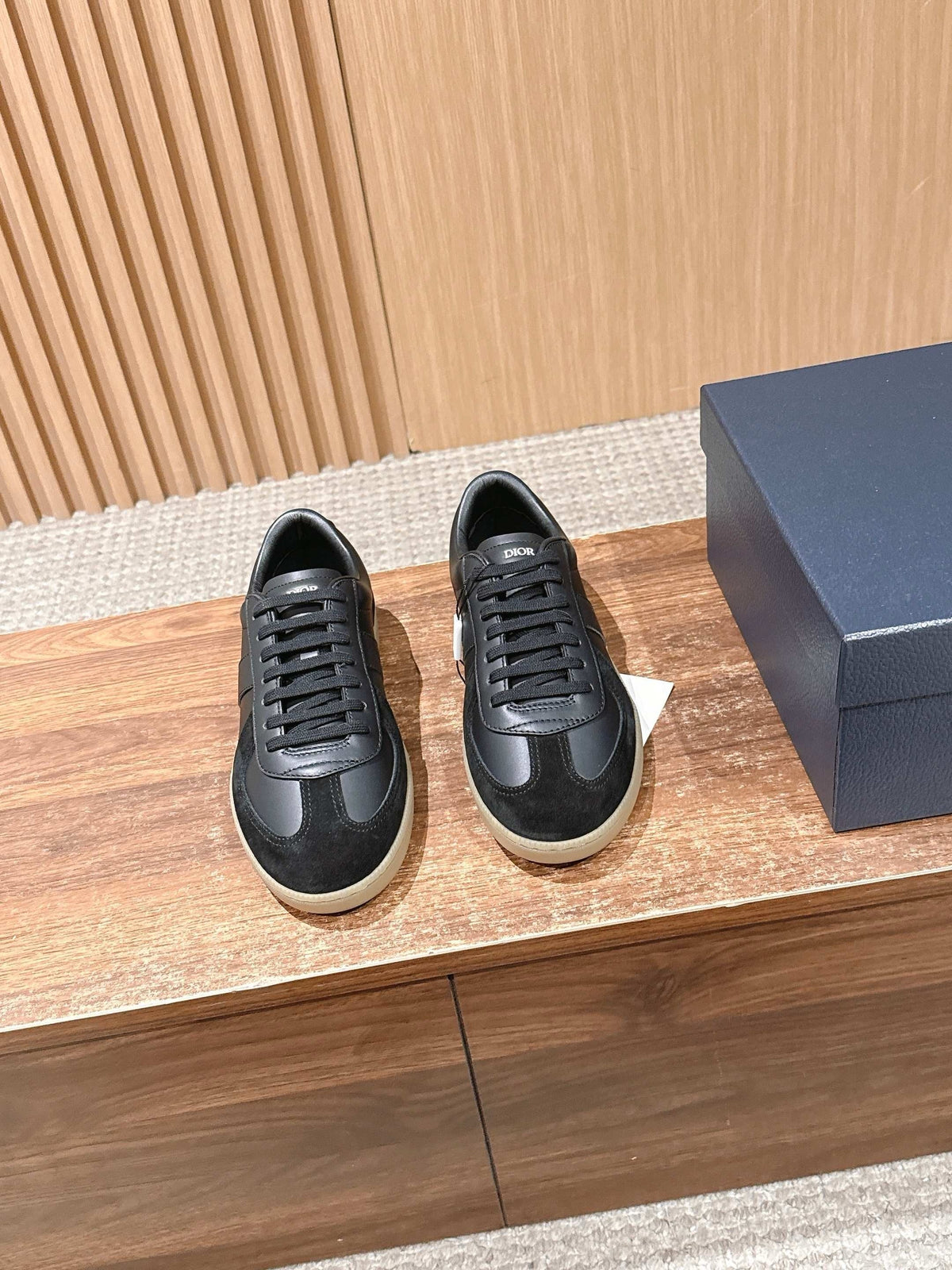 Leather Low-Top White and Tan Sneakers - Men's