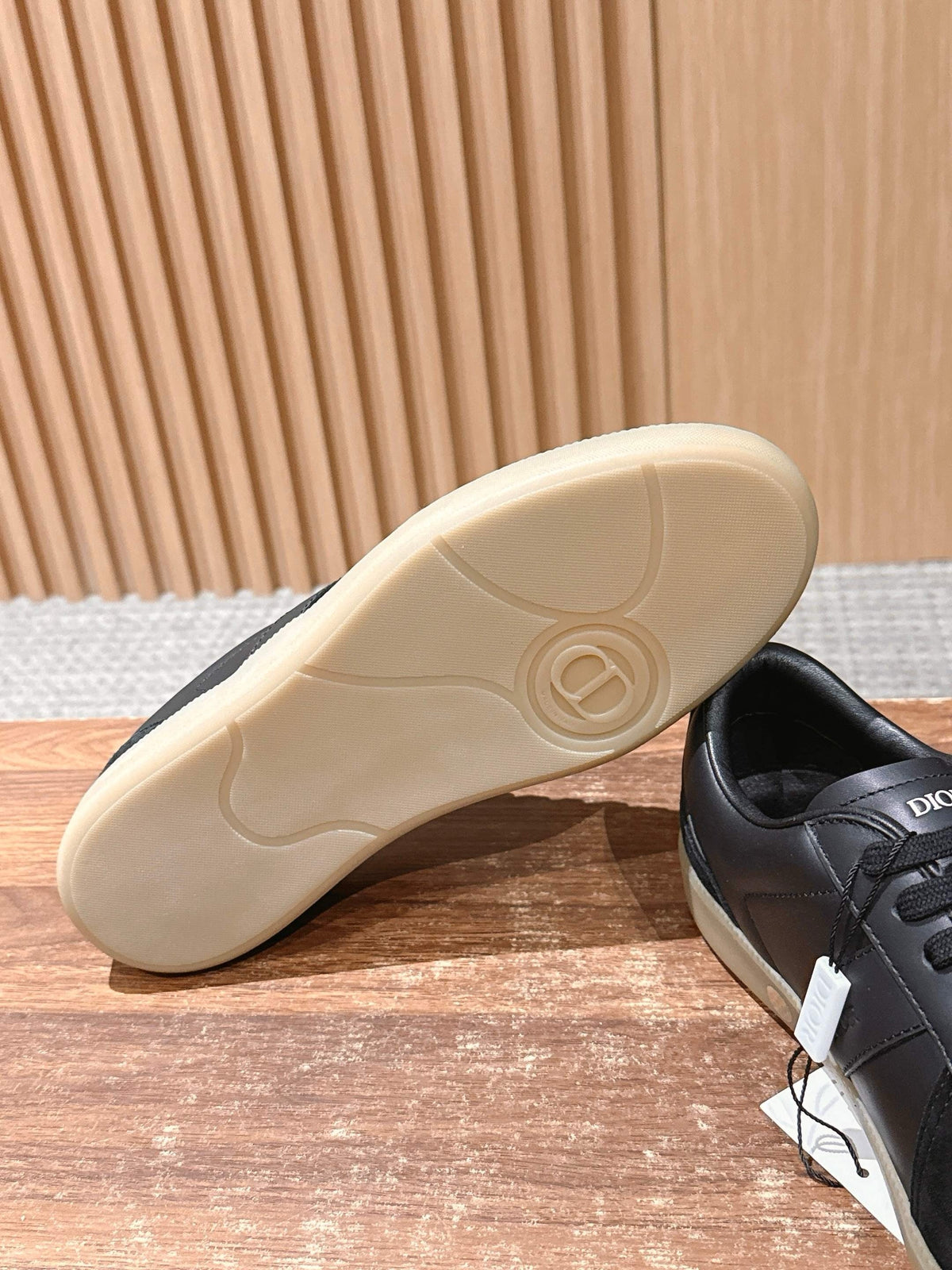 Leather Low-Top White and Tan Sneakers - Men's