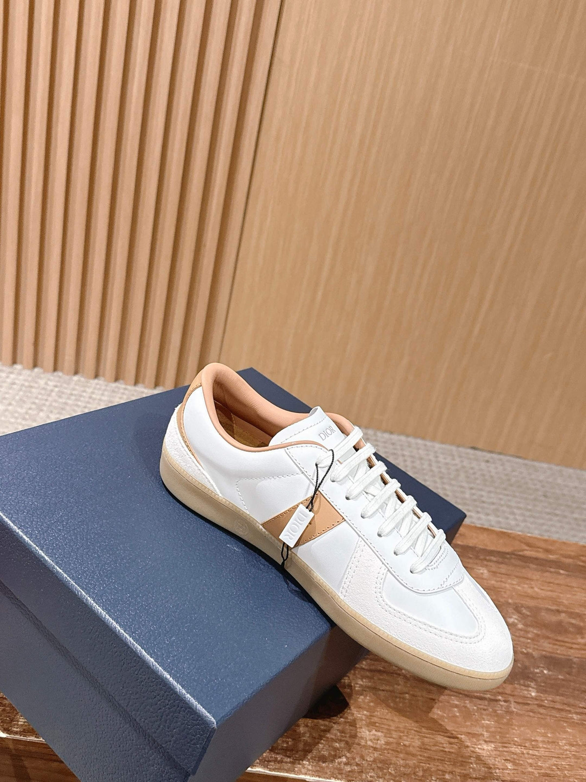 Leather Low-Top White and Tan Sneakers - Men's