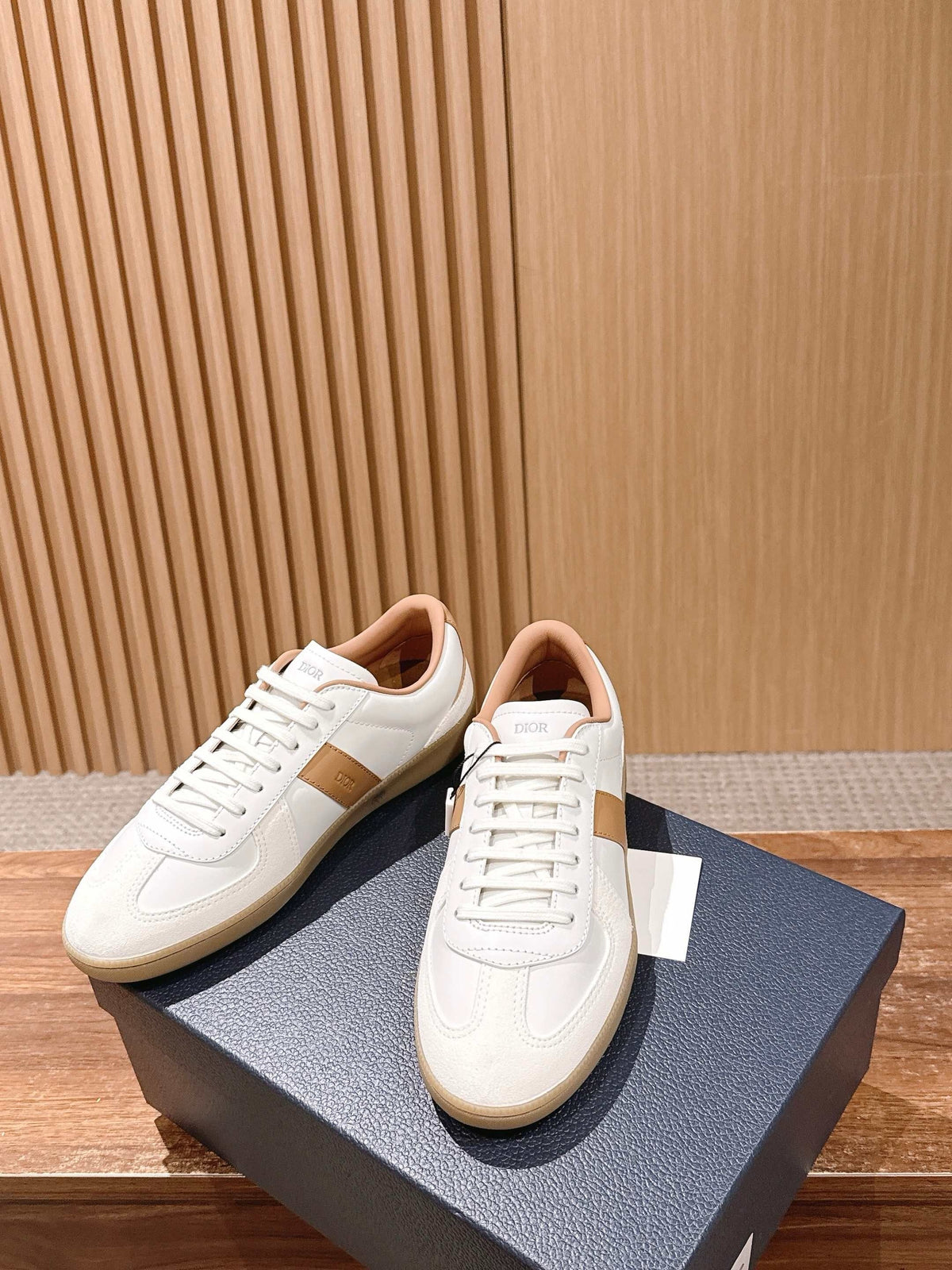 Leather Low-Top White and Tan Sneakers - Men's