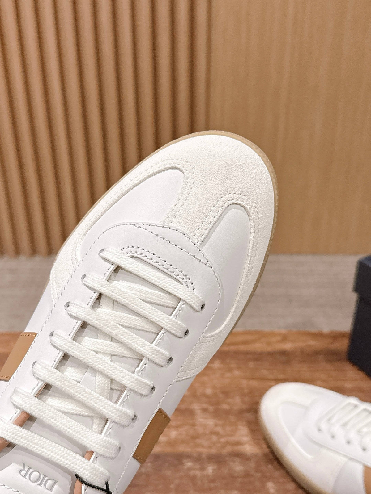 Leather Low-Top White and Black Sneakers - Men's
