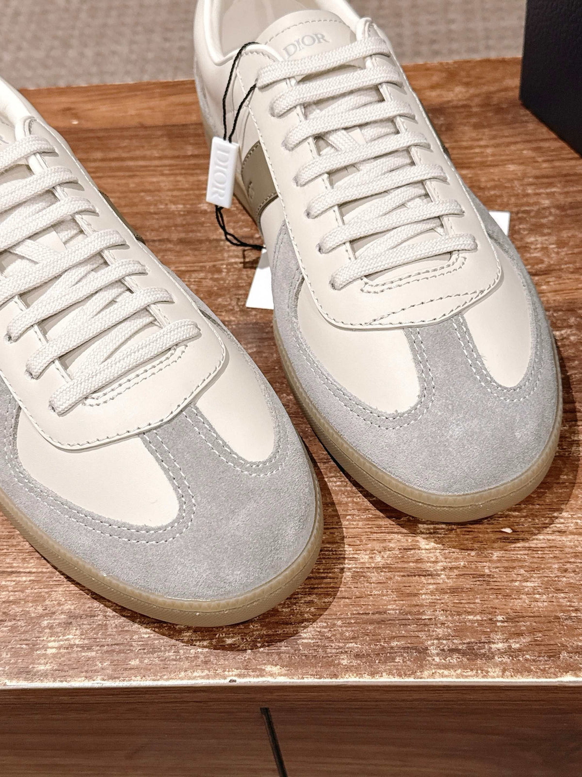 Leather Low-Top White and Tan Sneakers - Men's