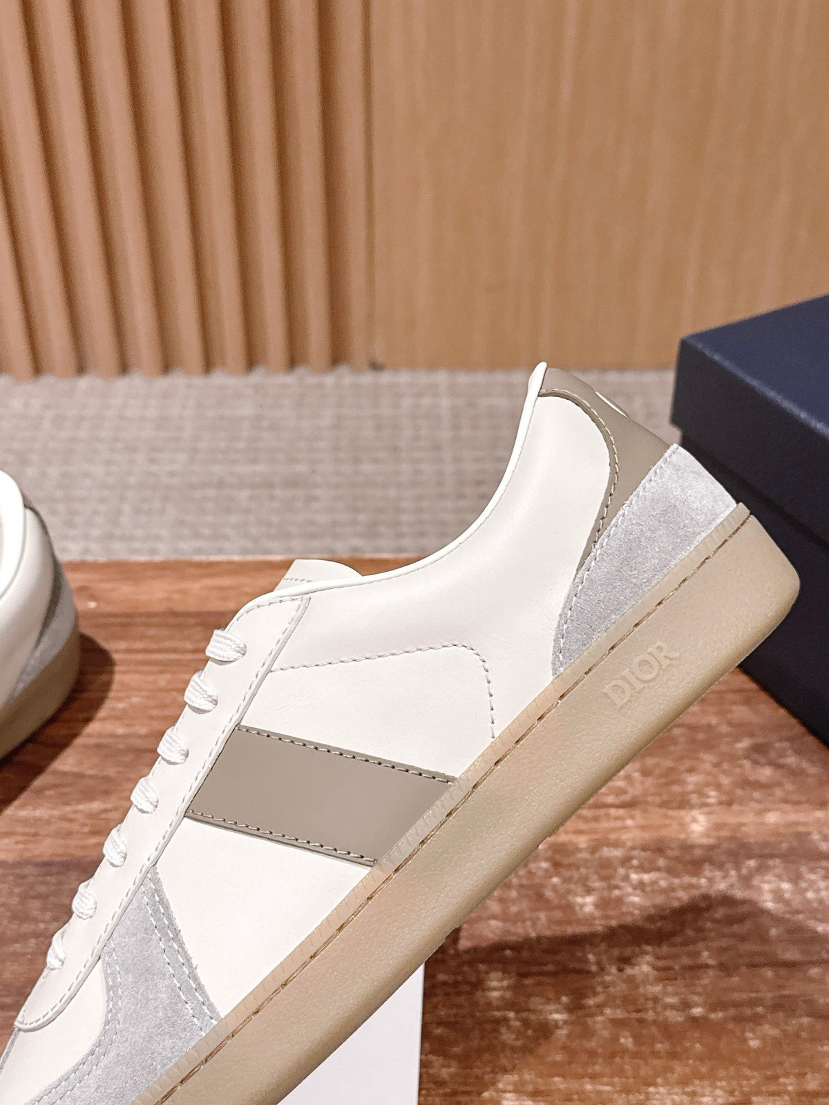 Leather Low-Top White and Tan Sneakers - Men's
