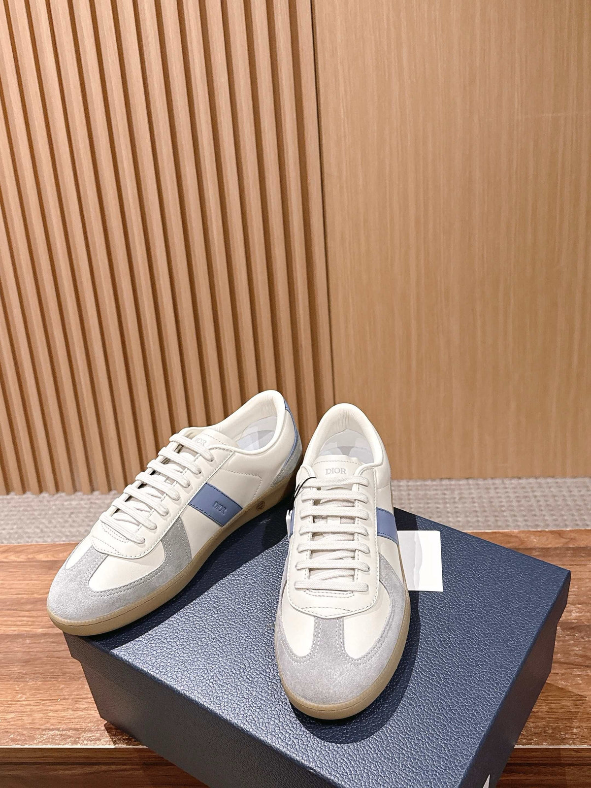 Leather Low-Top White and Tan Sneakers - Men's