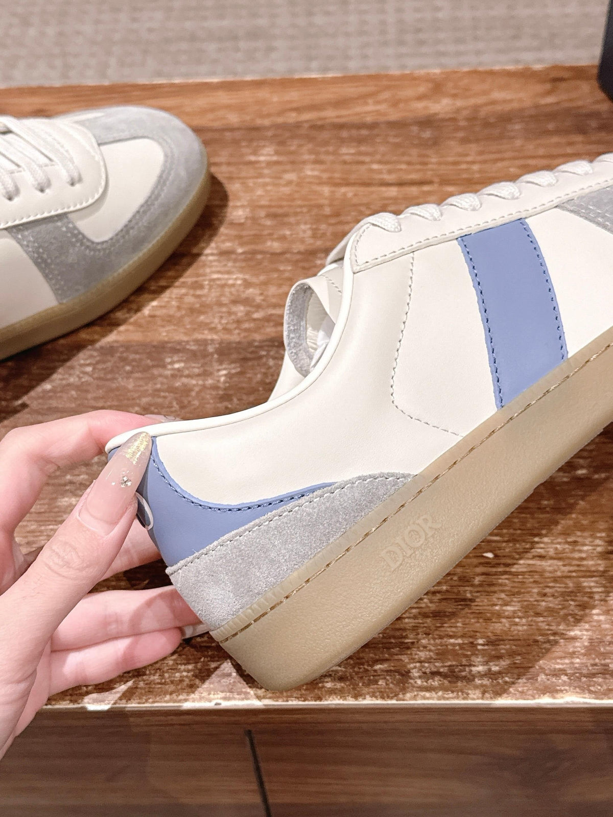 Leather Low-Top White and Tan Sneakers - Men's
