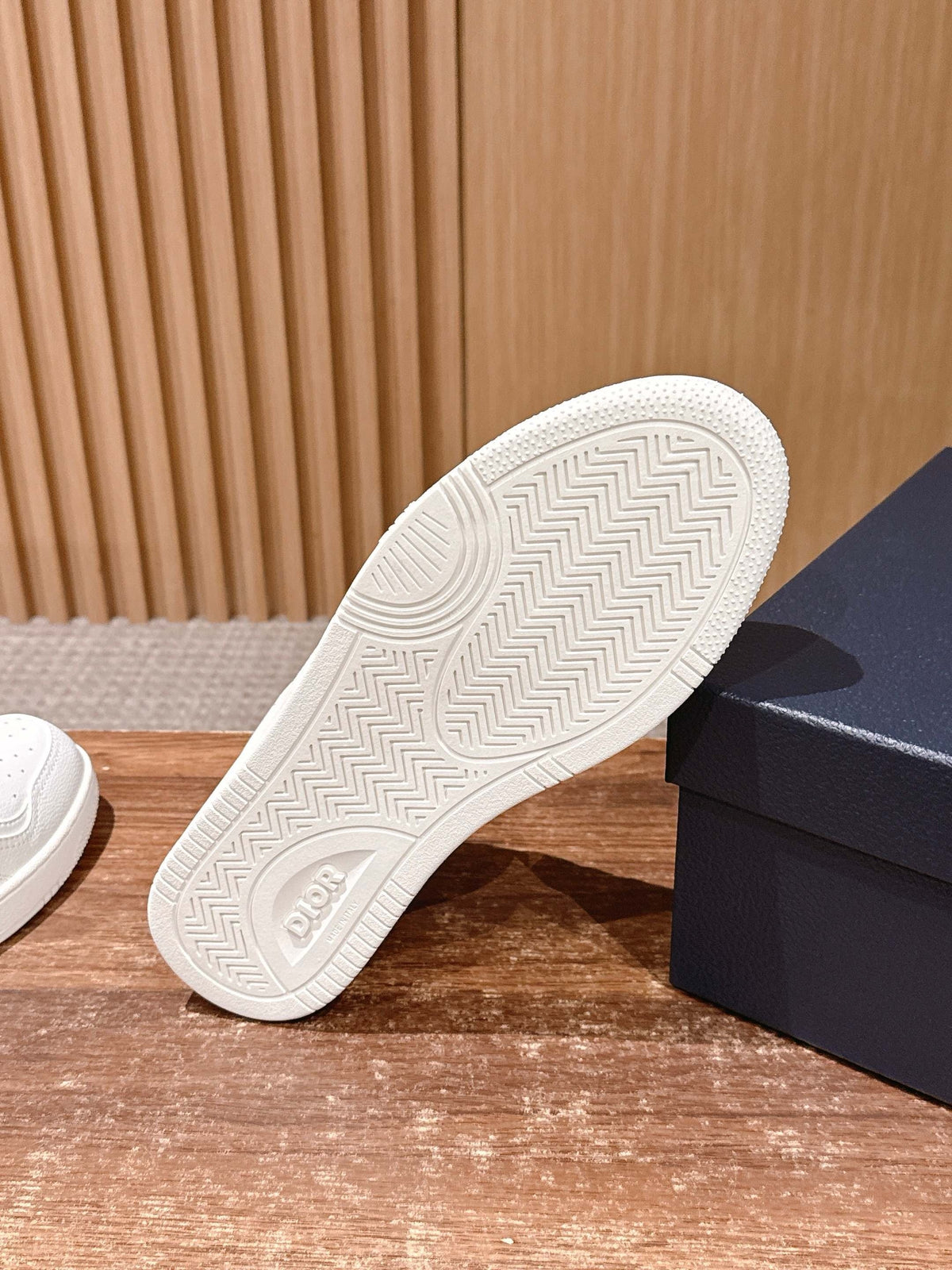 Cream Leather Plain Low-Top - Men's