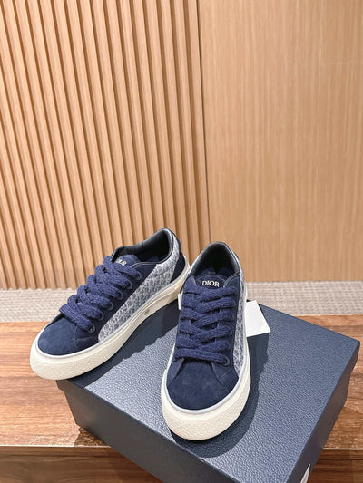 Leather Low-Top Navy Sneakers - Men's