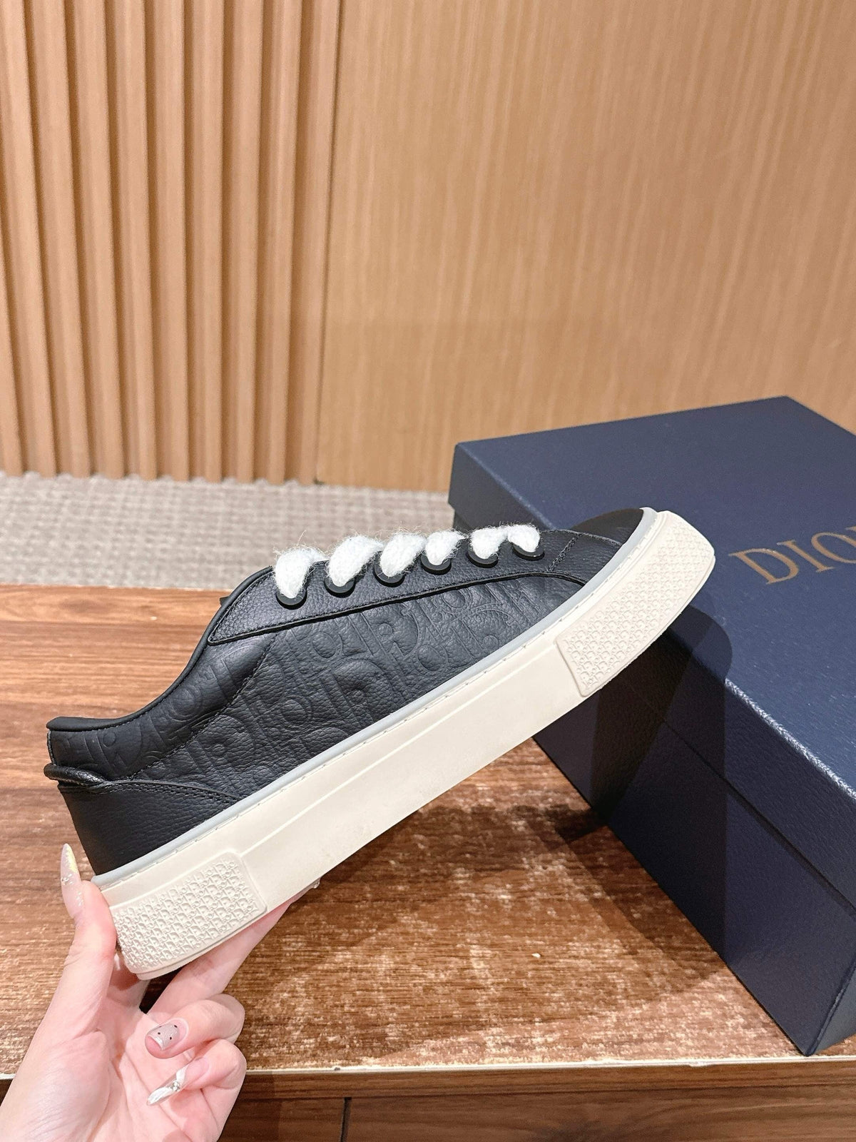 Leather Low-Top Grey and White Sneakers - Men's