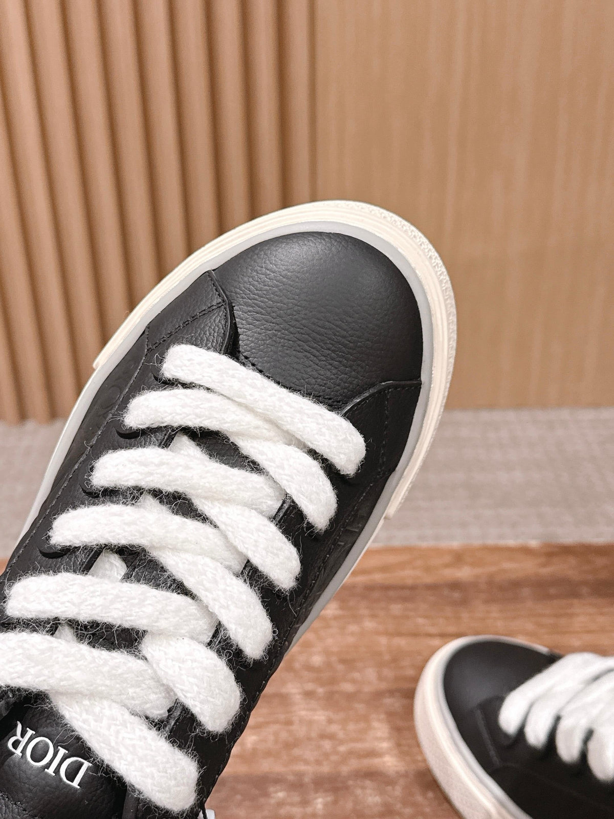 Leather Low-Top Black Sneakers - Men's