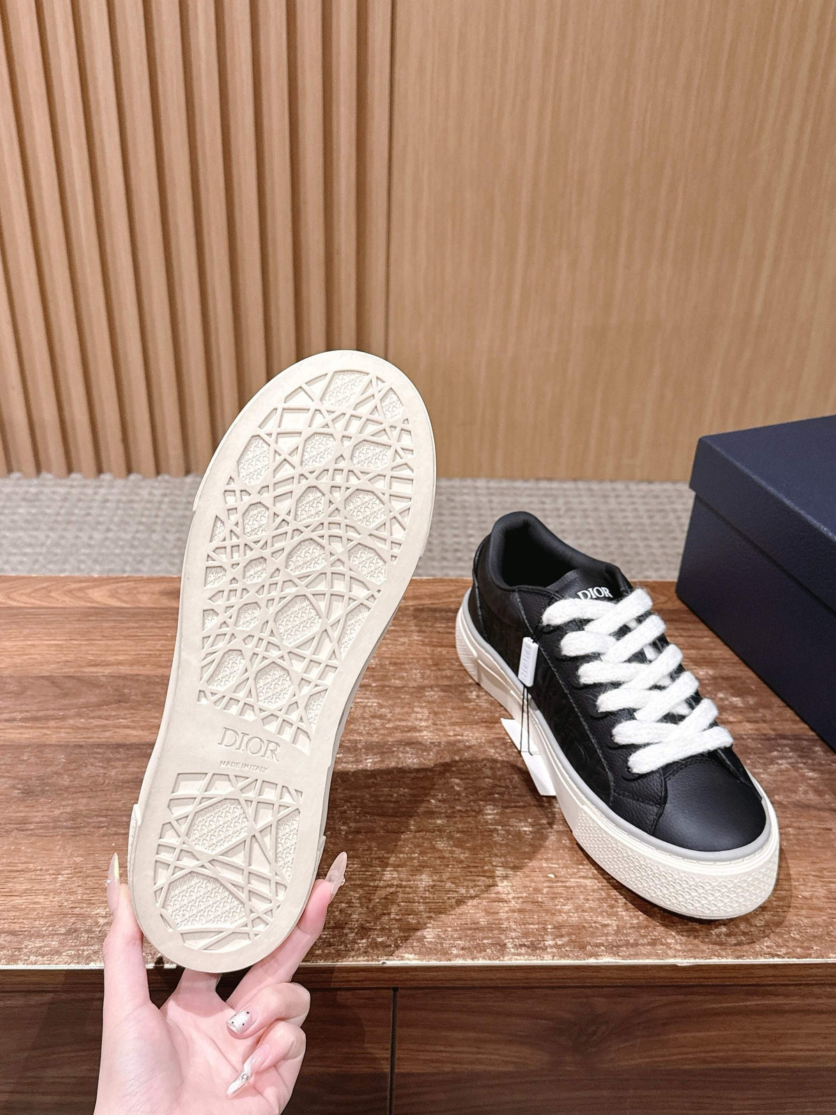 Leather Low-Top Black Sneakers - Men's