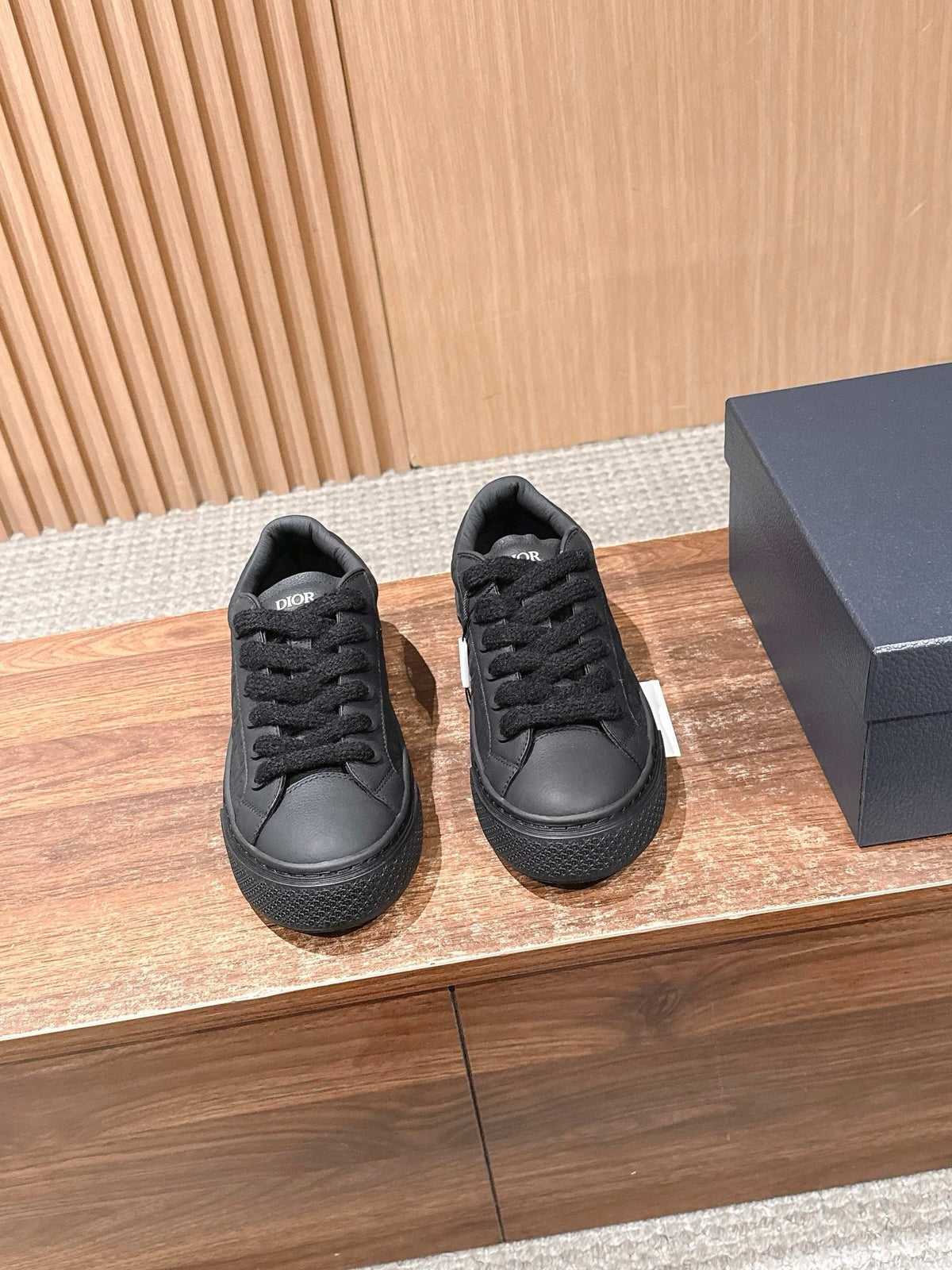 Leather Low-Top Grey and White Sneakers - Men's