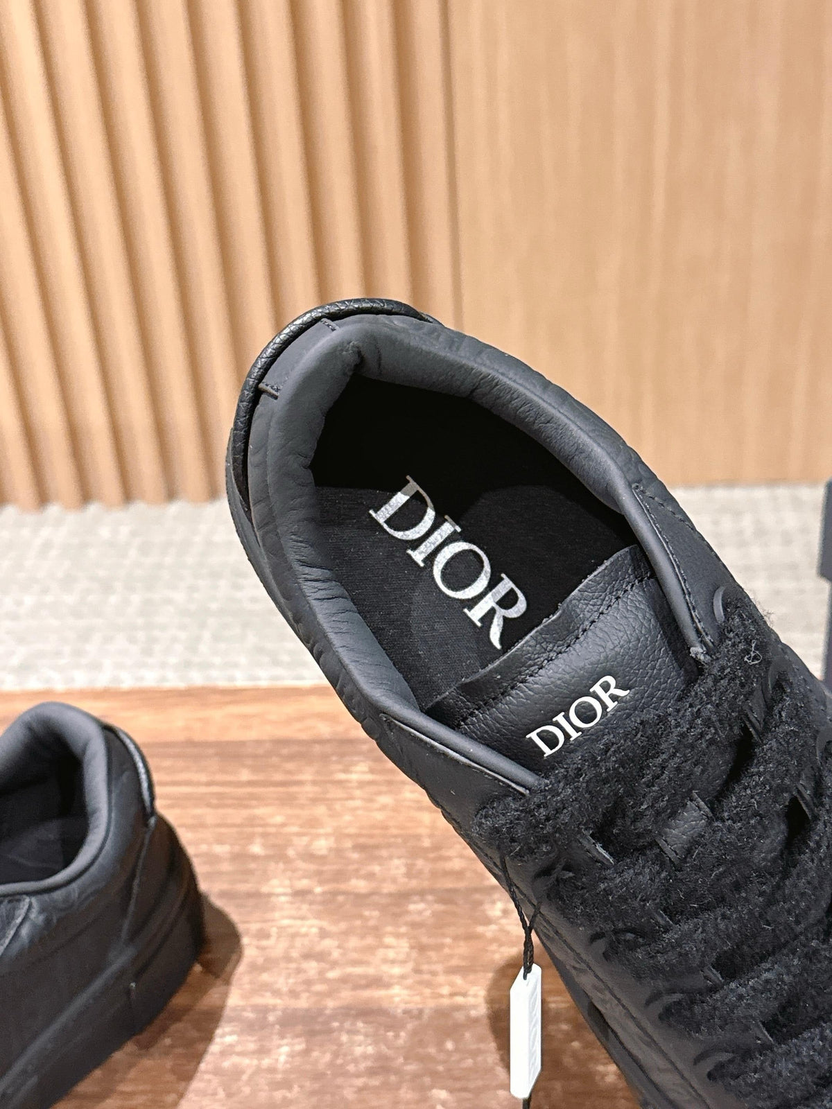 Leather Low-Top Black Sneakers - Men's