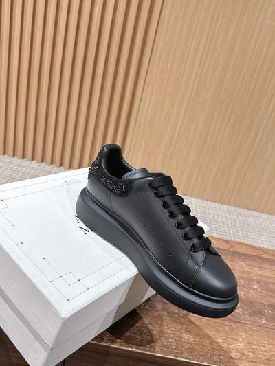 Black Sneakers
