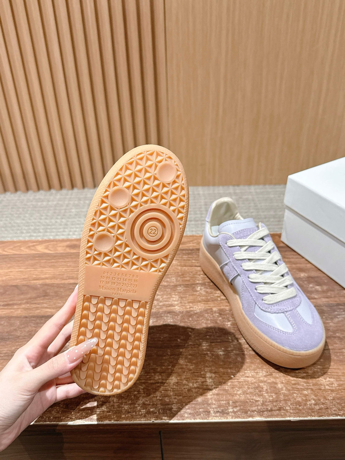 White Leather Gum Sole Low-Top - Women's