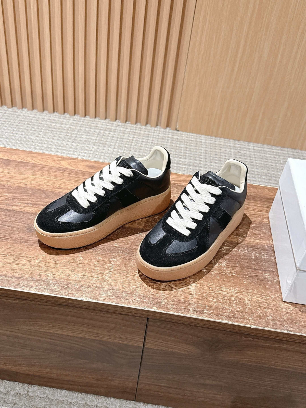 White Leather Gum Sole Low-Top - Women's