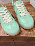 Multicolour Sneakers