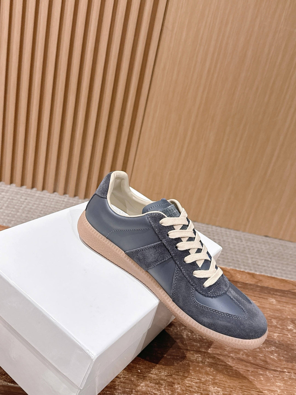 Multicolour Sneakers