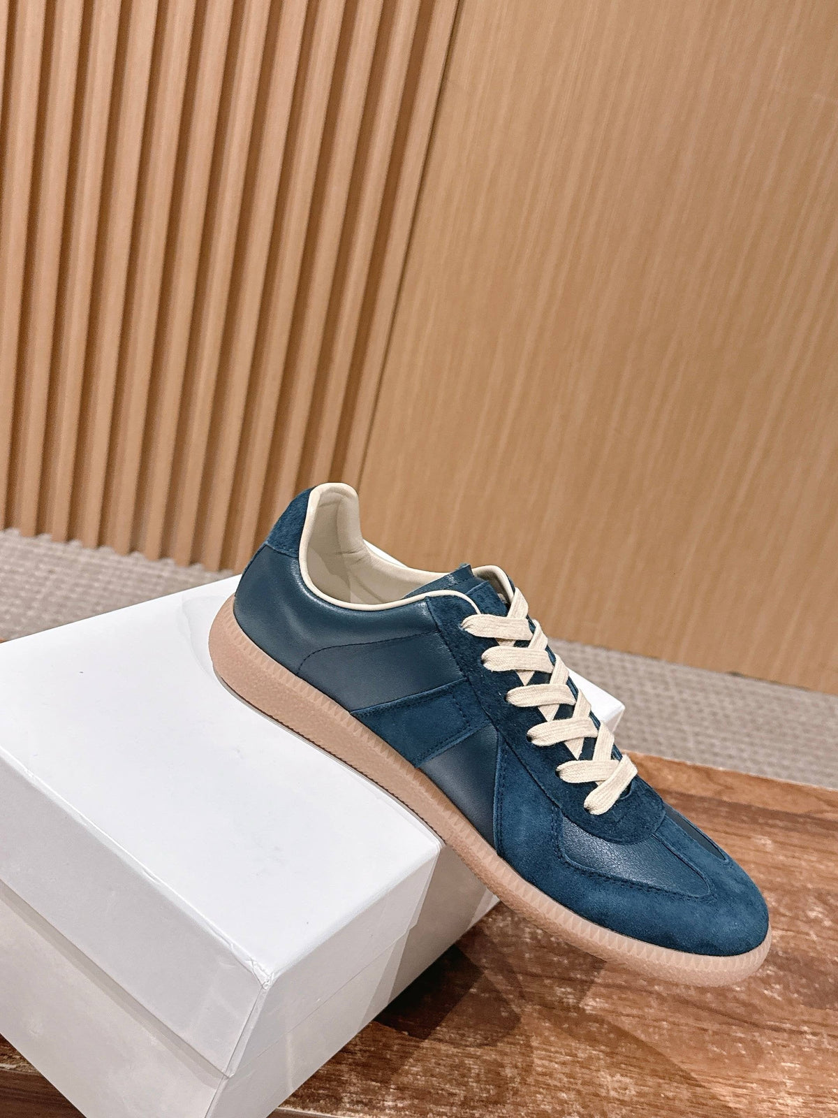 Multicolour Sneakers