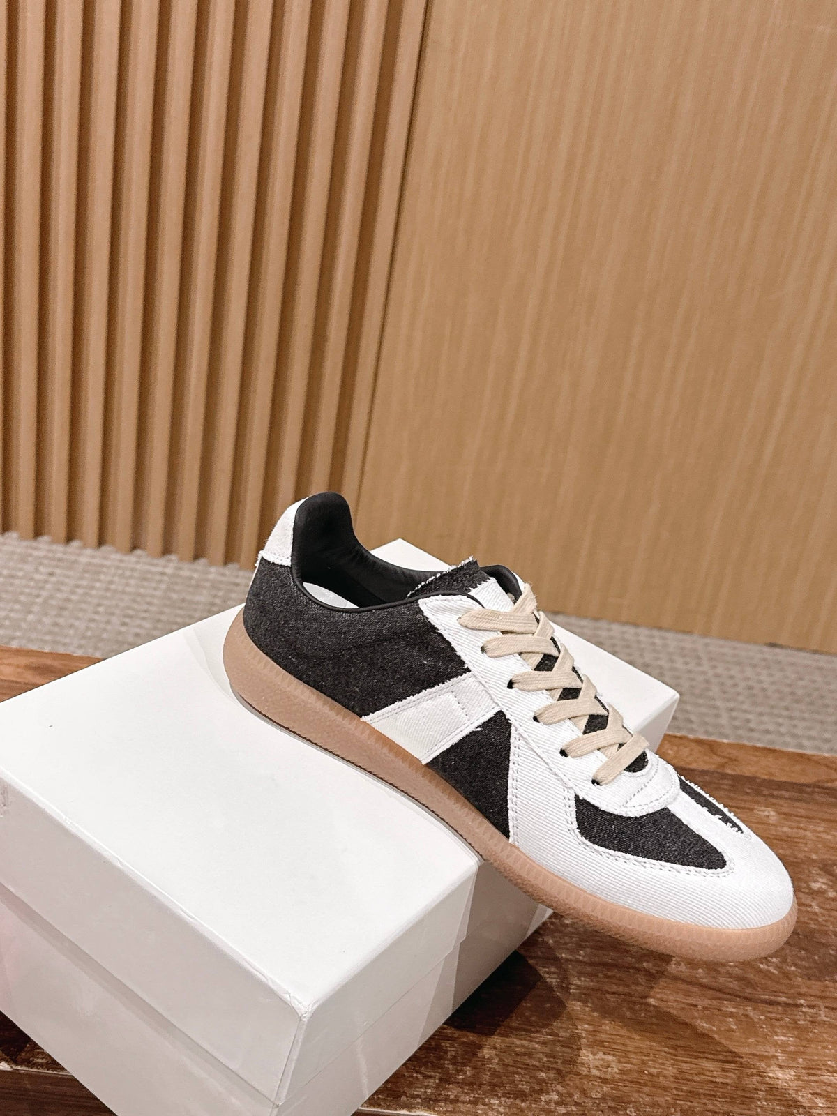Multicolour Sneakers