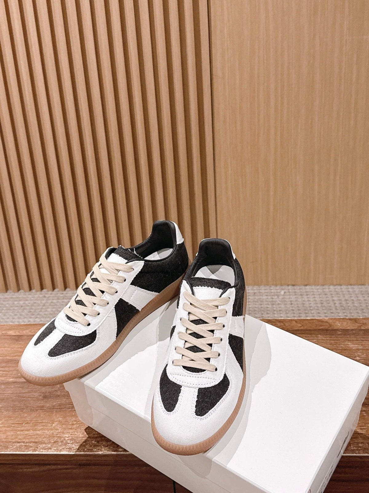 Multicolour Sneakers