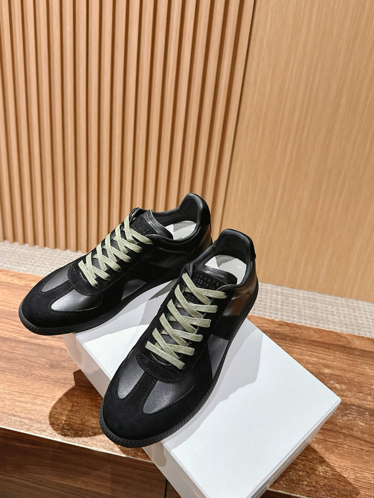 Multicolour Sneakers