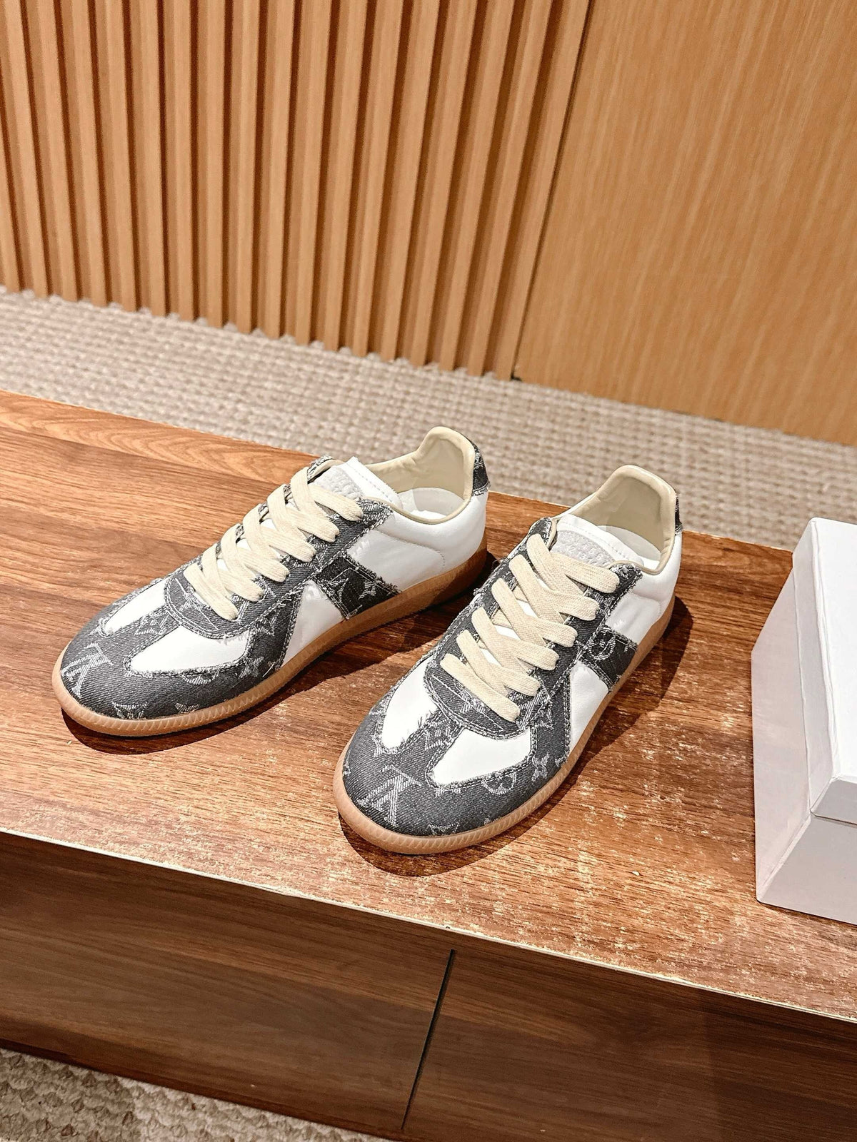 Multicolour Sneakers
