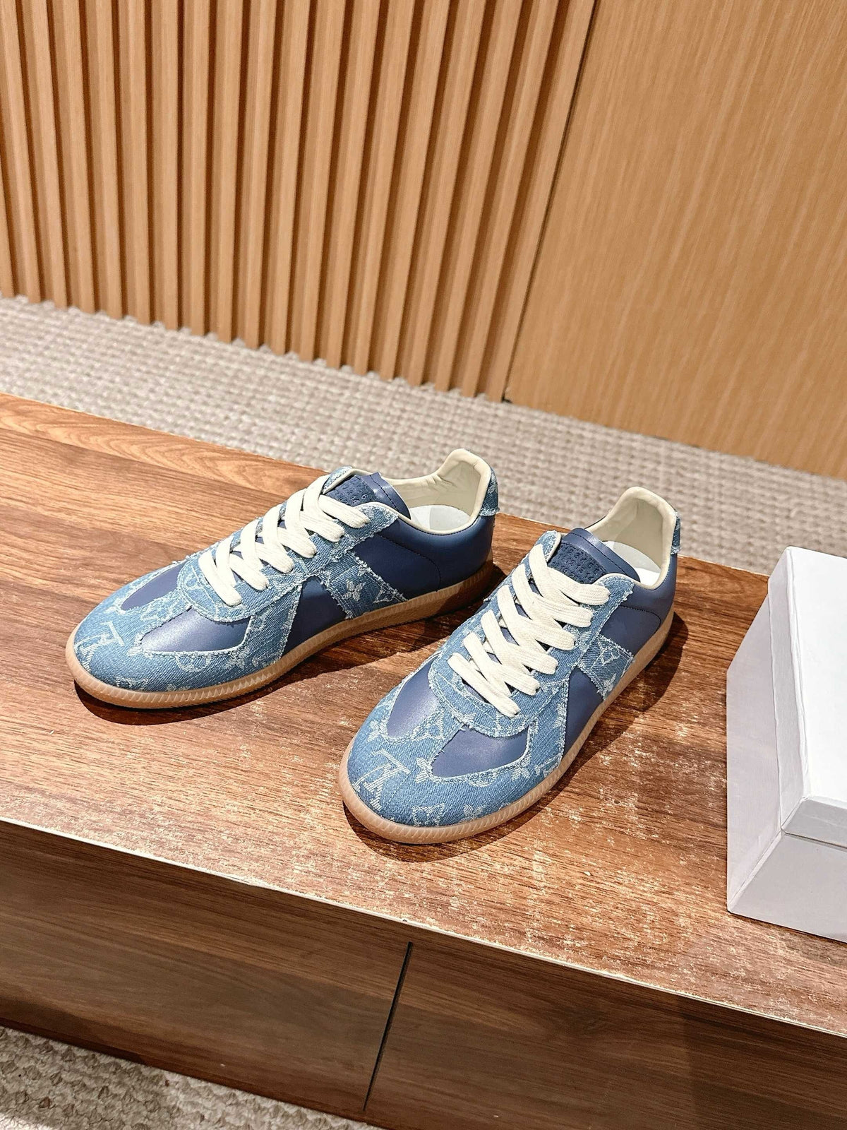 Multicolour Sneakers