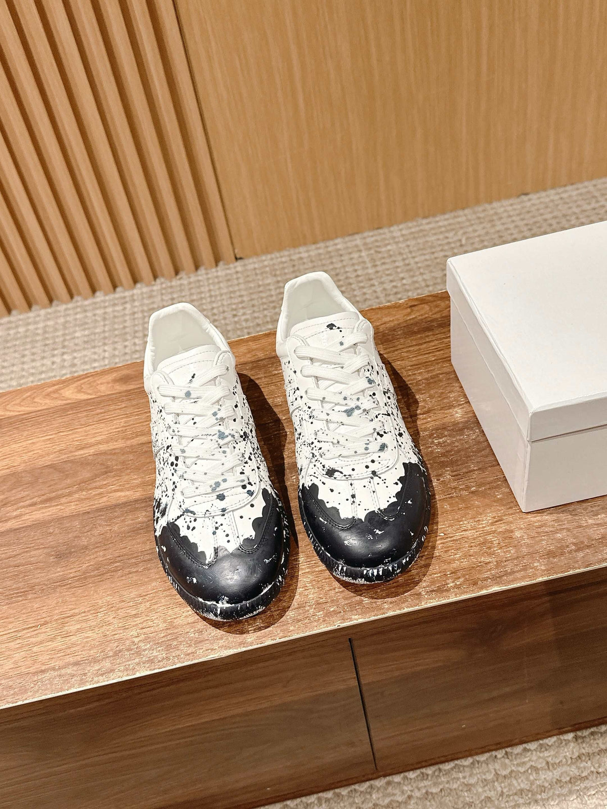 Paint drop Black and White Sneakers