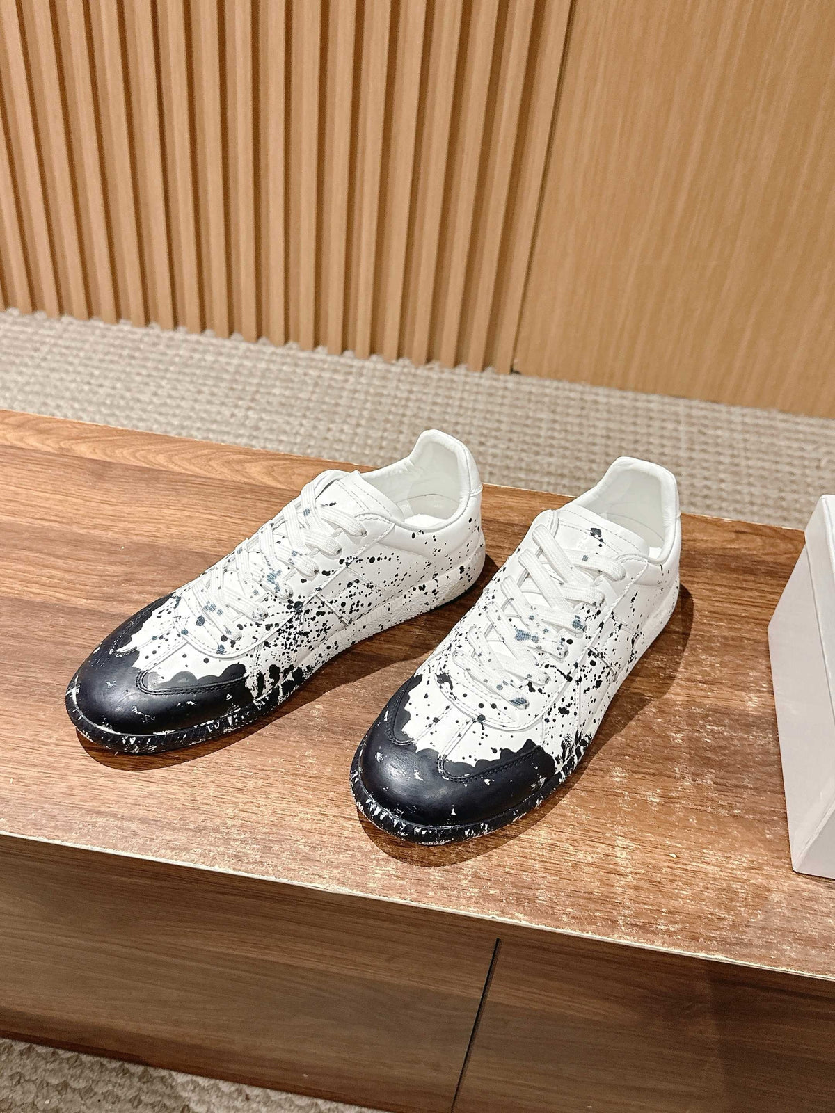Paint drop Black and White Sneakers