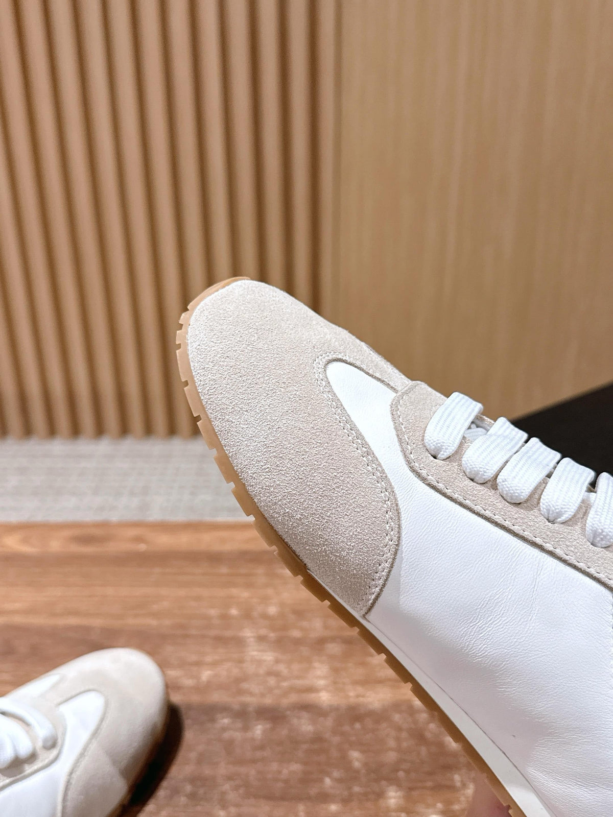 White Leather Colourblock Low-Top - Women's
