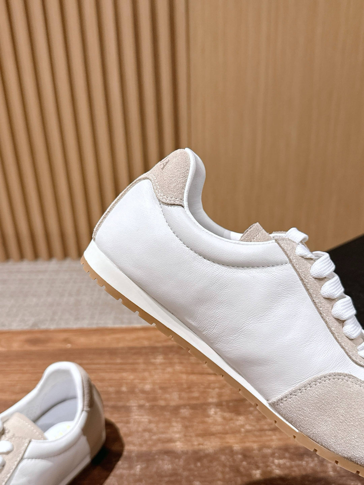 White Leather Colourblock Low-Top - Women's