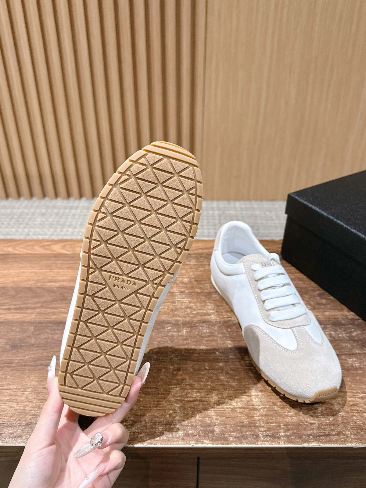 White Leather Colourblock Low-Top - Women's