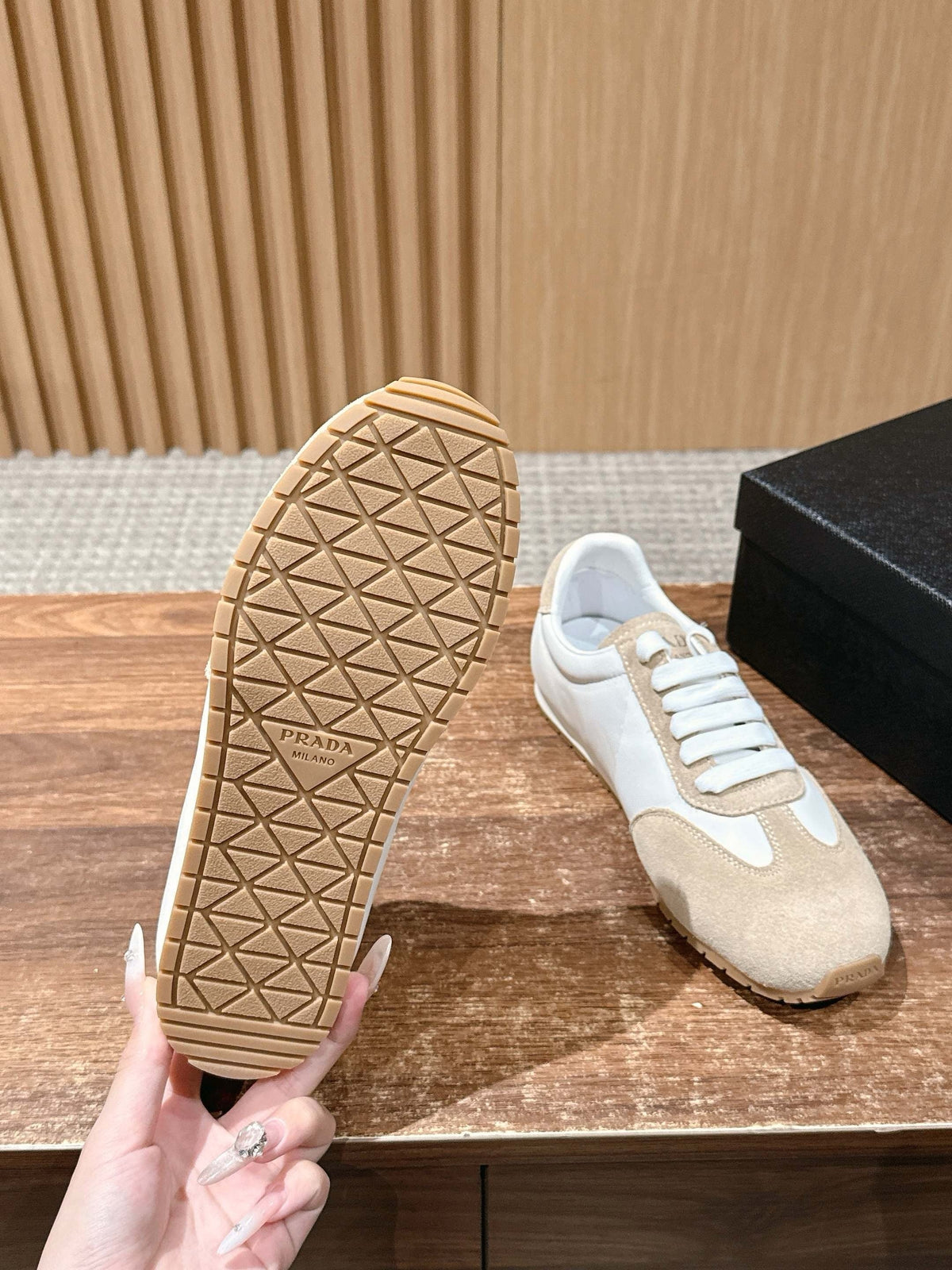 White Leather Colourblock Low-Top - Women's