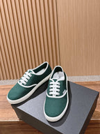 Black Canvas Contrast Sole Low-Top - Women's