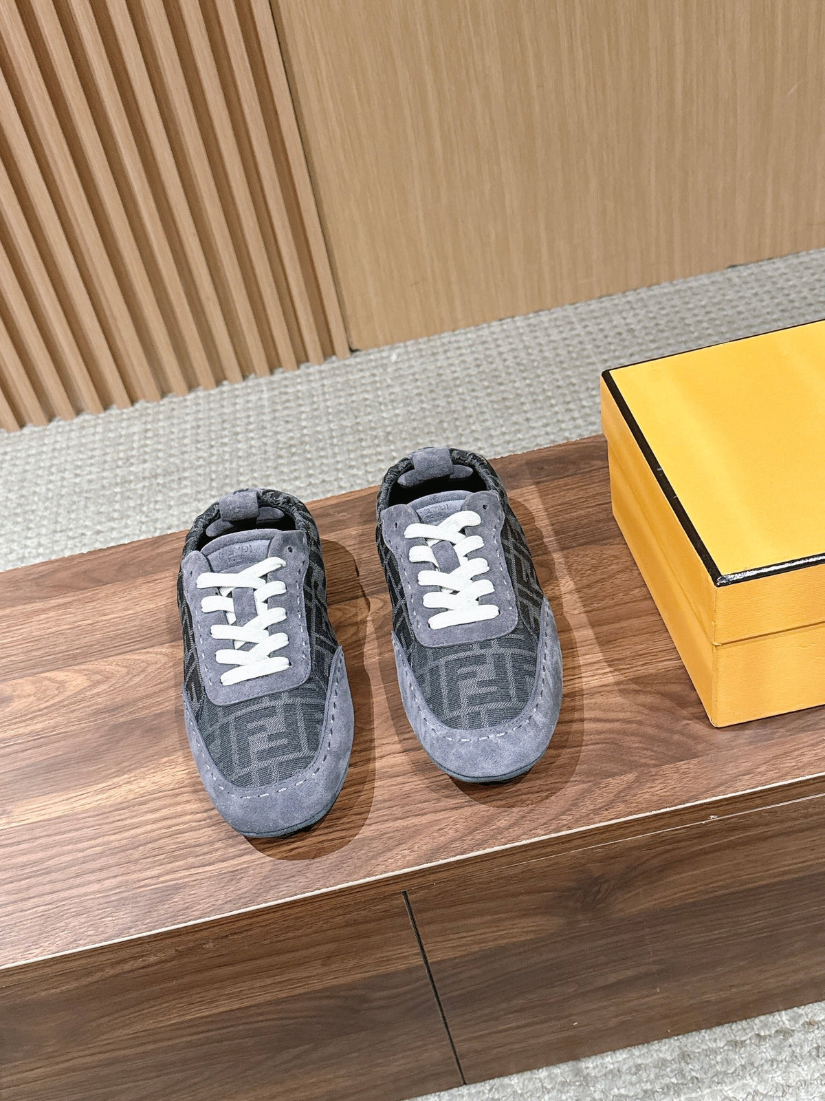 Grey Suede Logo Band Low-Top - Men's