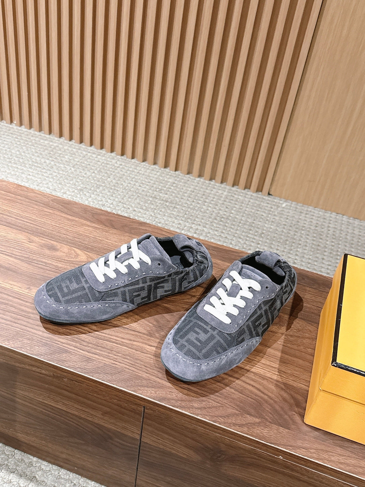 Grey Suede Logo Band Low-Top - Men's