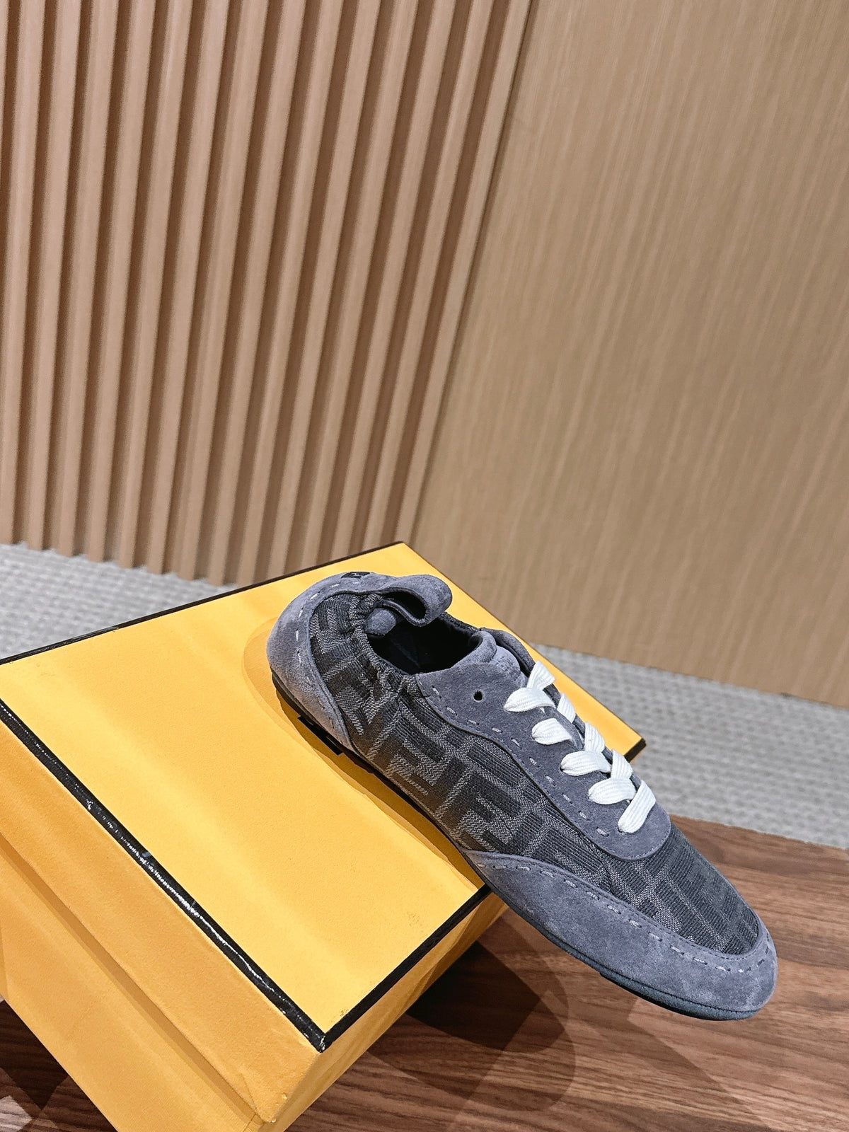 Grey Suede Logo Band Low-Top - Men's