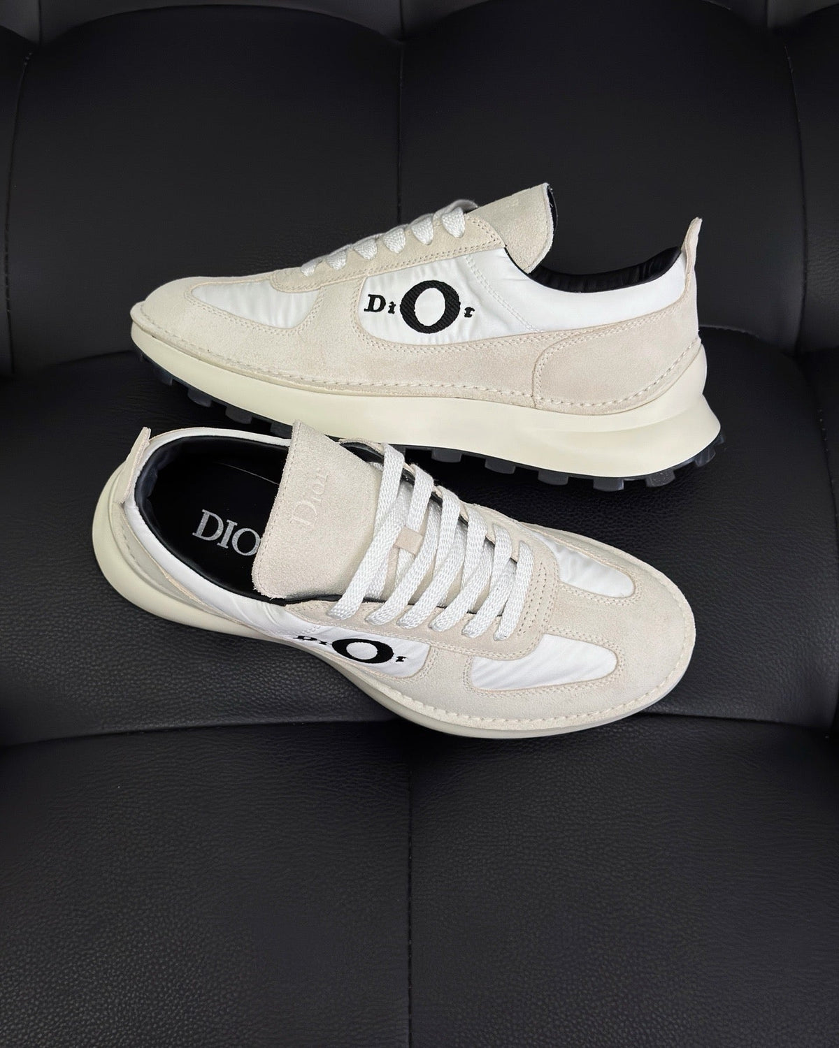 Leather Low-Top Cream Sneakers - Men's