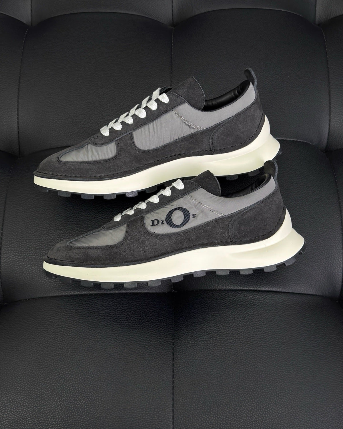 Leather Low-Top Cream Sneakers - Men's