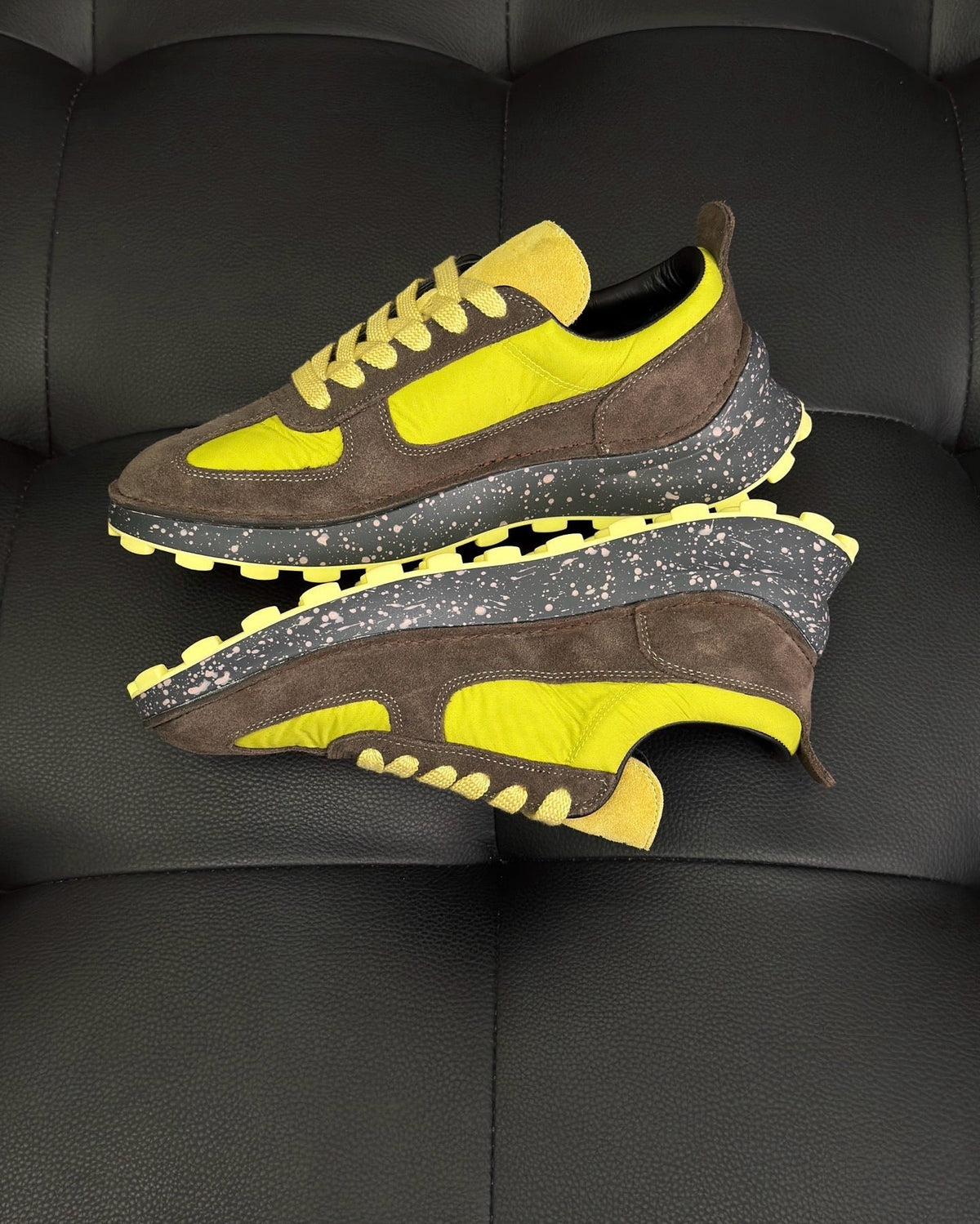 Leather Low-Top Cream Sneakers - Men's