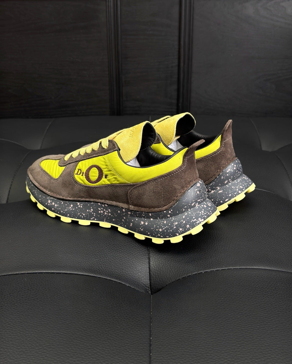 Leather Low-Top Cream Sneakers - Men's