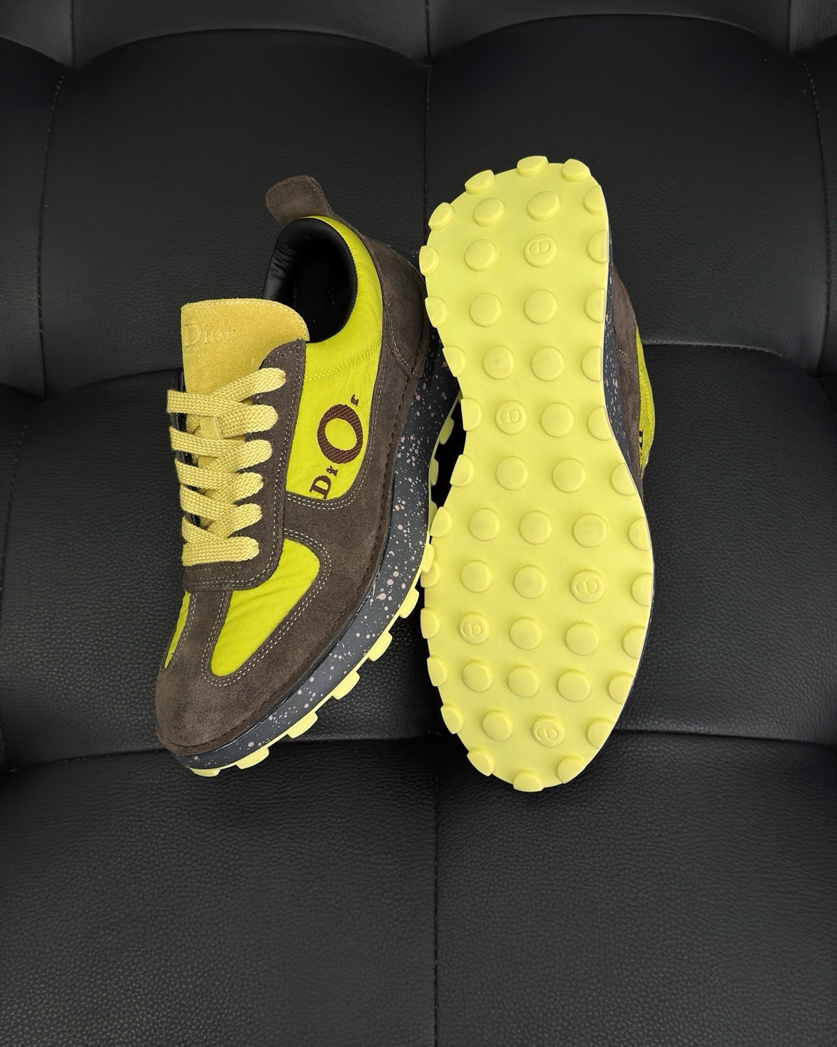 Leather Low-Top Cream Sneakers - Men's