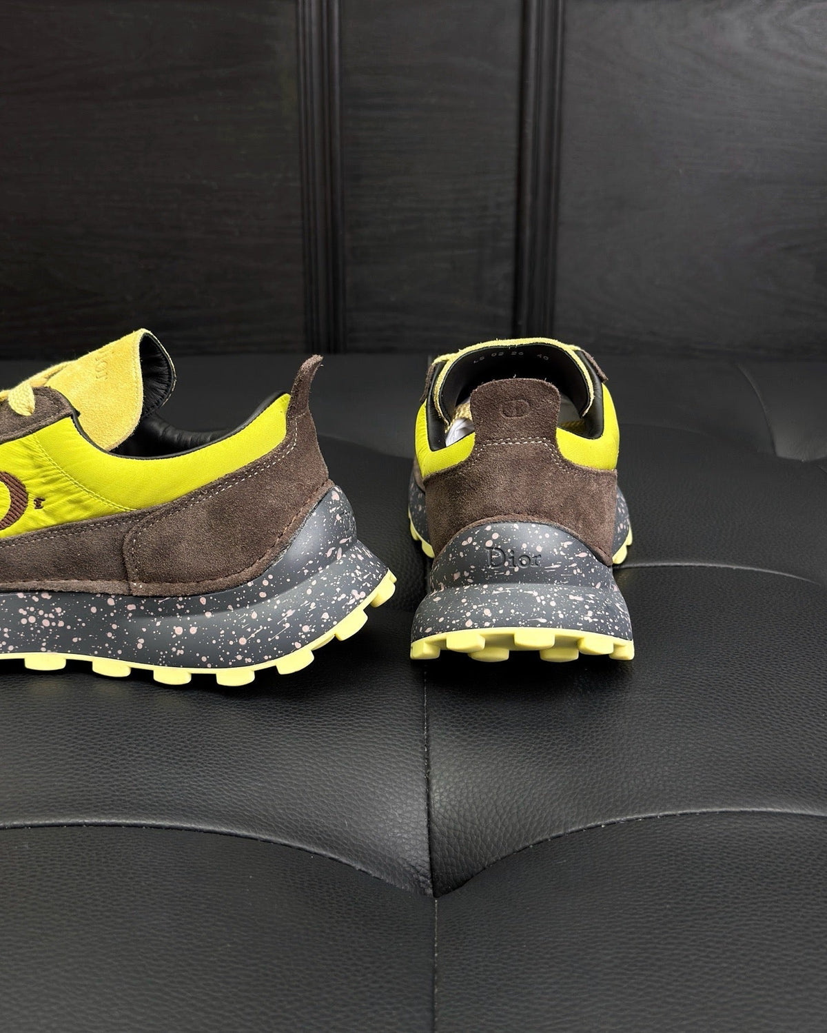 Leather Low-Top Cream Sneakers - Men's