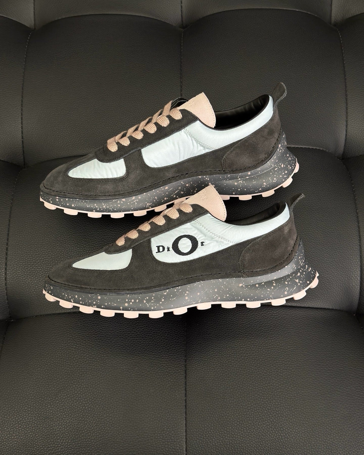 Leather Low-Top Cream Sneakers - Men's