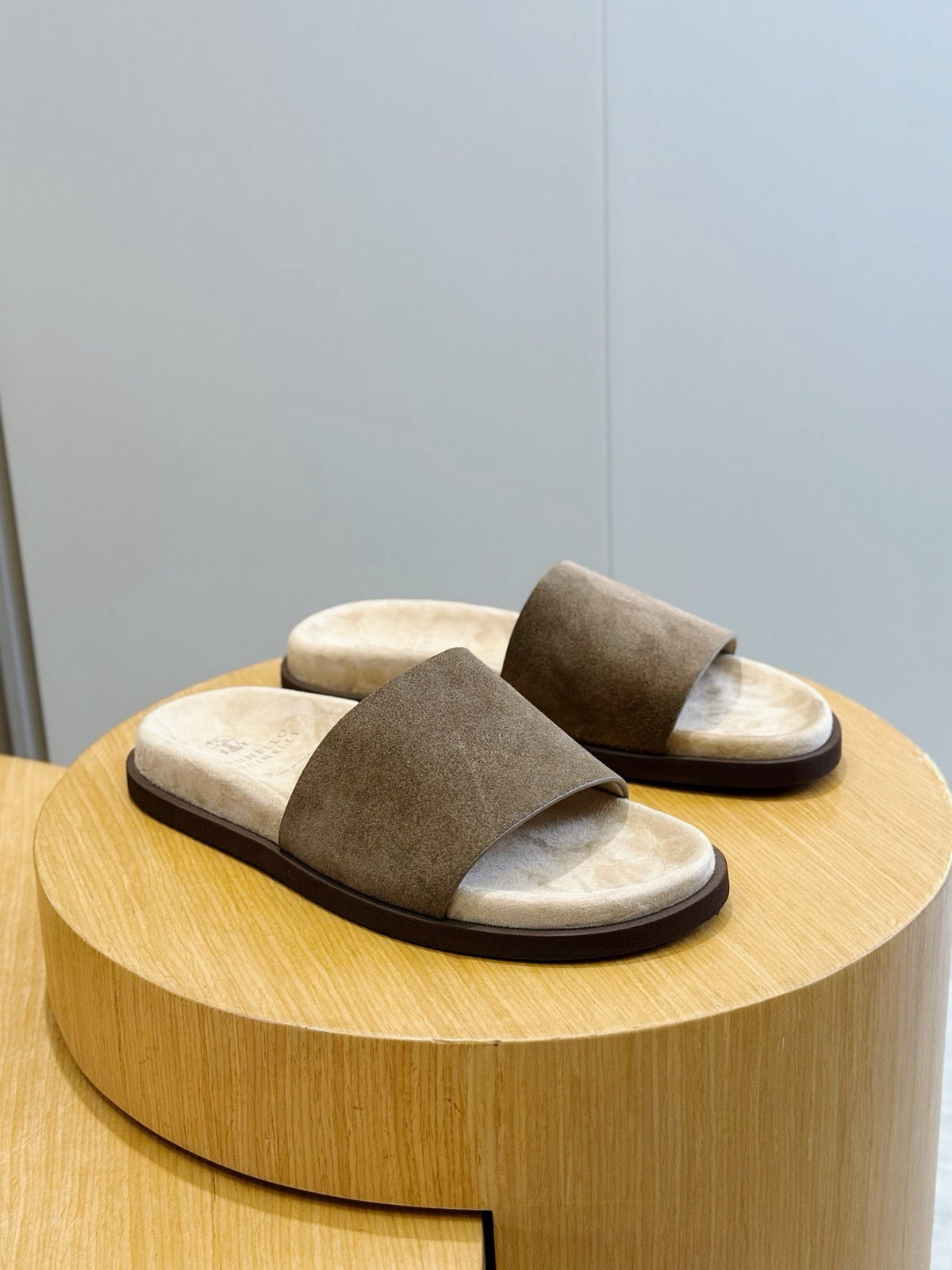 Brown Suede Contrast Footbed Crossover - Men's