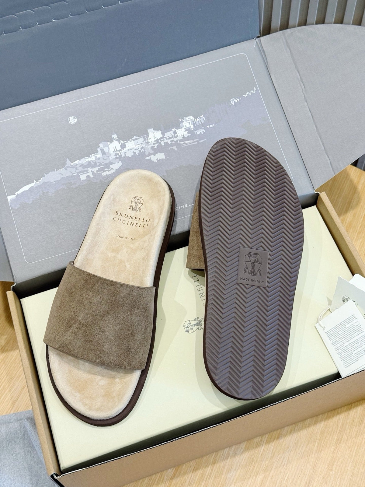 Brown Suede Contrast Footbed Crossover - Men's