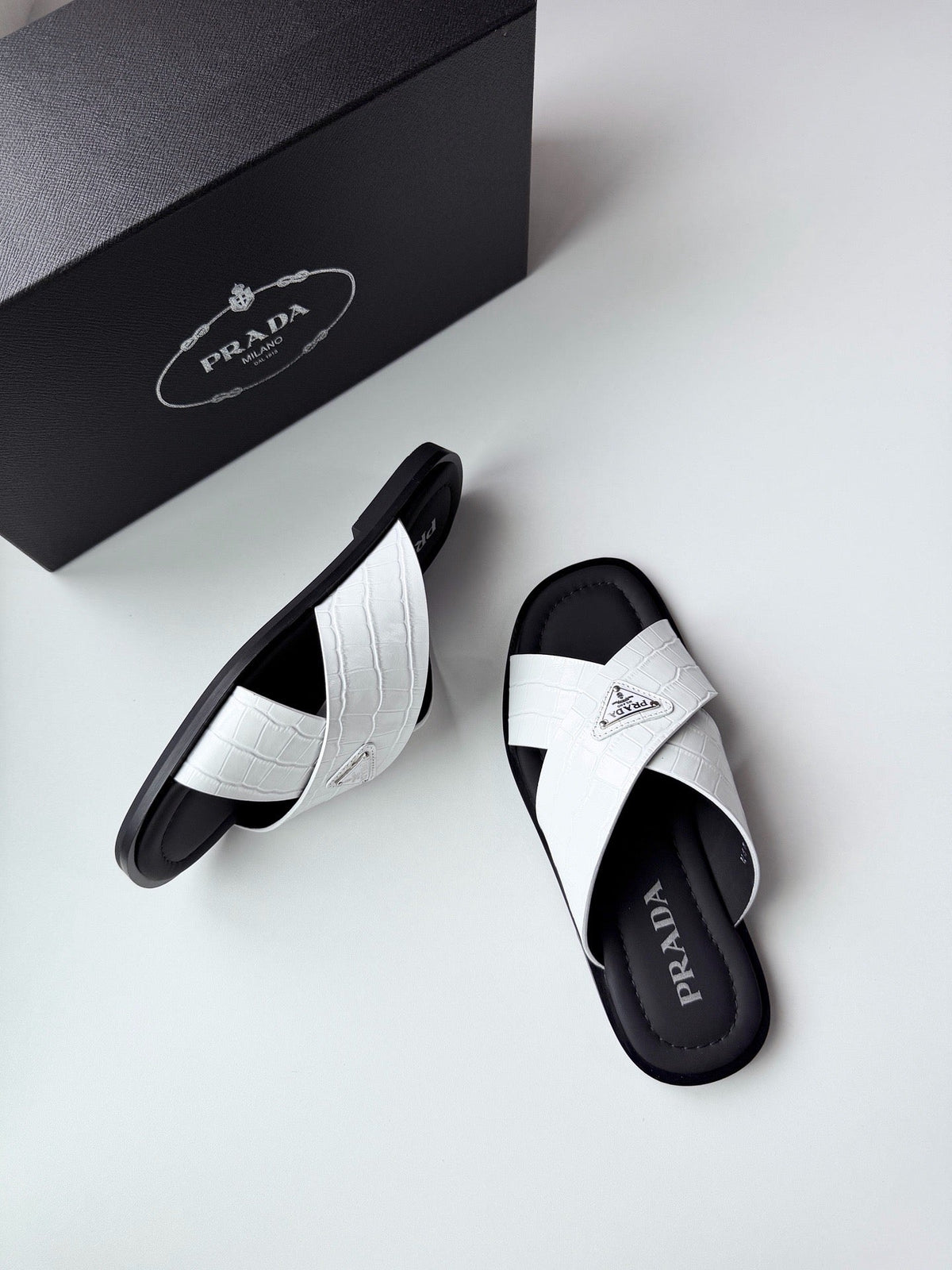Black Leather Croc Crossover - Men's