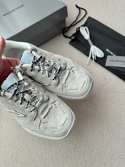 Distressed Mesh White and Pink Sneakers