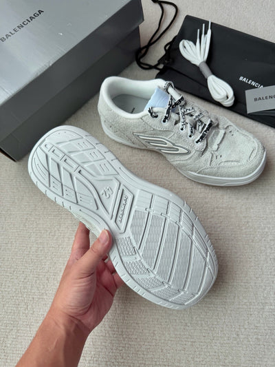 Distressed Mesh White and Pink Sneakers